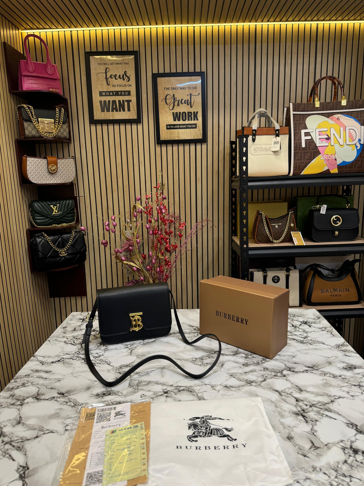 BURBRY TB MNOGAM SLING BAG😍🔥