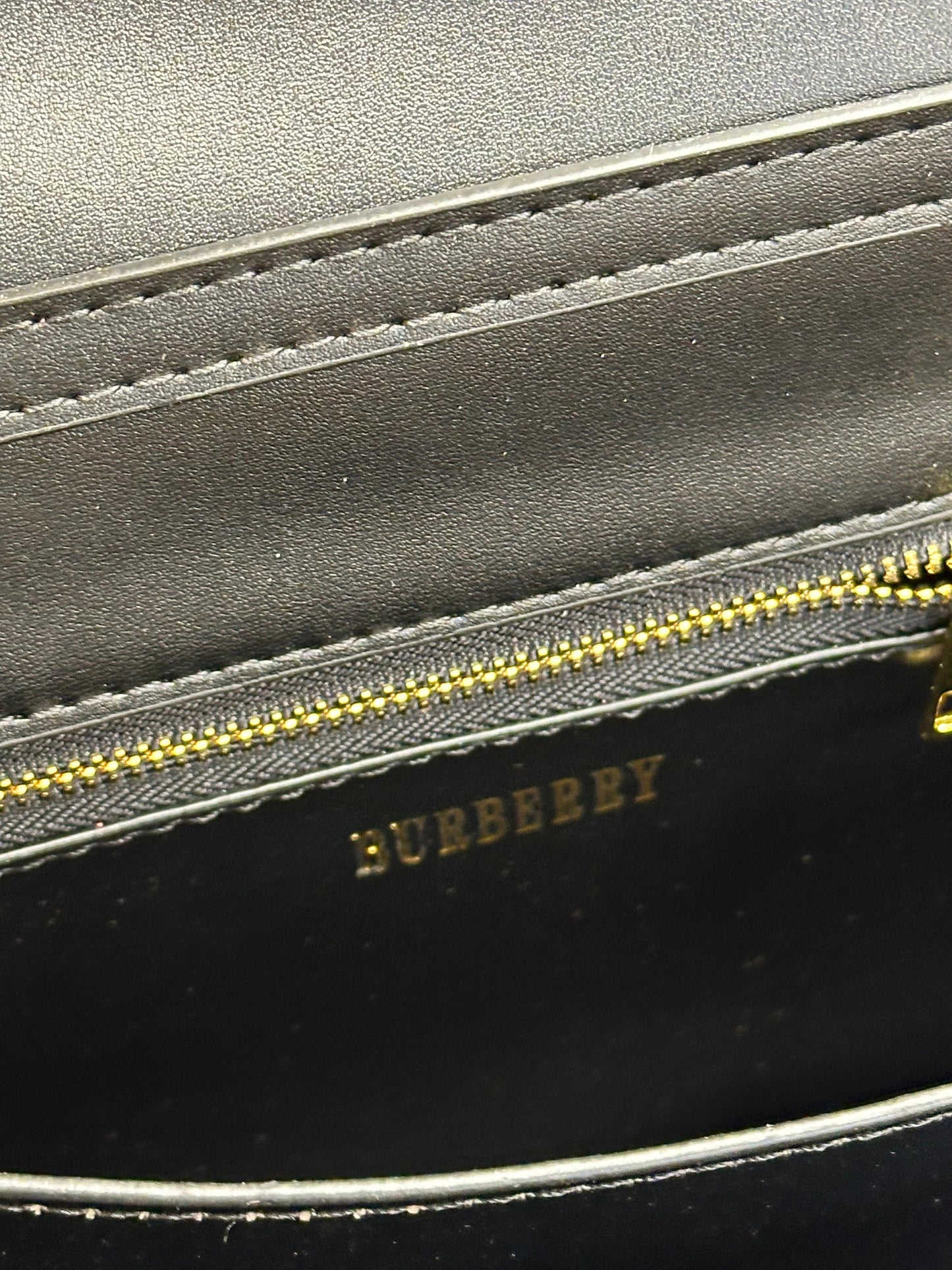 BURBRY TB MNOGAM SLING BAG😍🔥