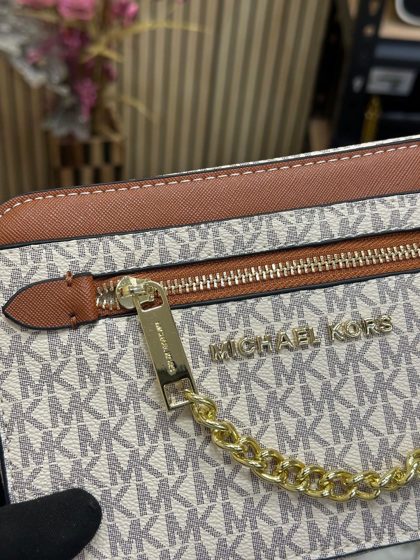 MICHL KRS JET SET CAMERA CROSSBODY BAG