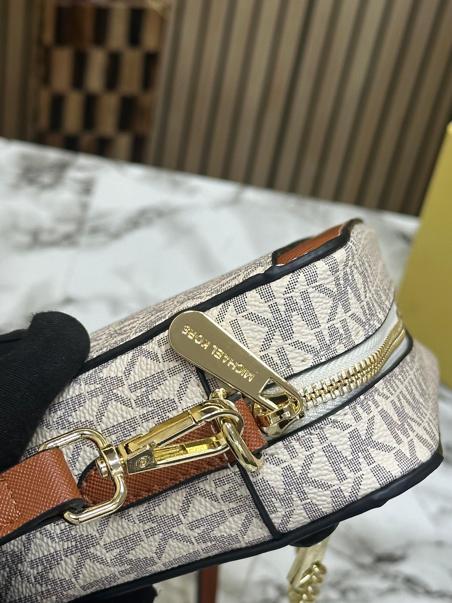 MICHL KRS JET SET CAMERA CROSSBODY BAG