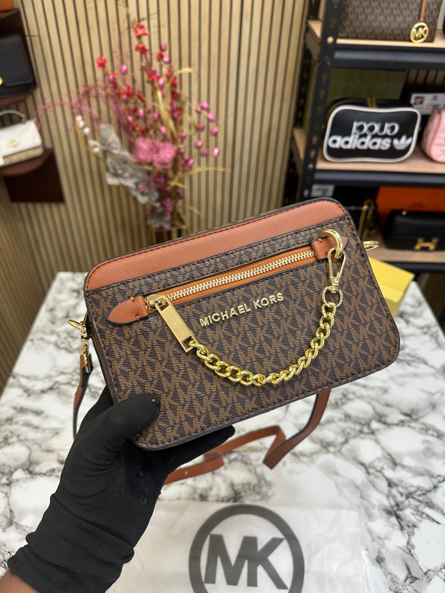 MICHL KRS JET SET CAMERA CROSSBODY BAG