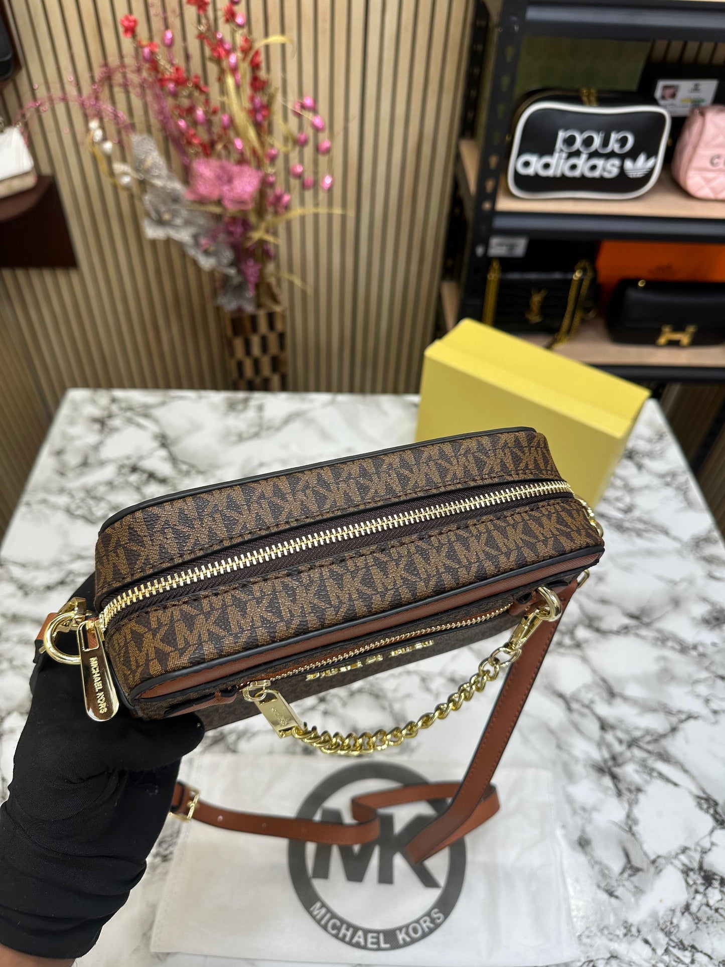 MICHL KRS JET SET CAMERA CROSSBODY BAG