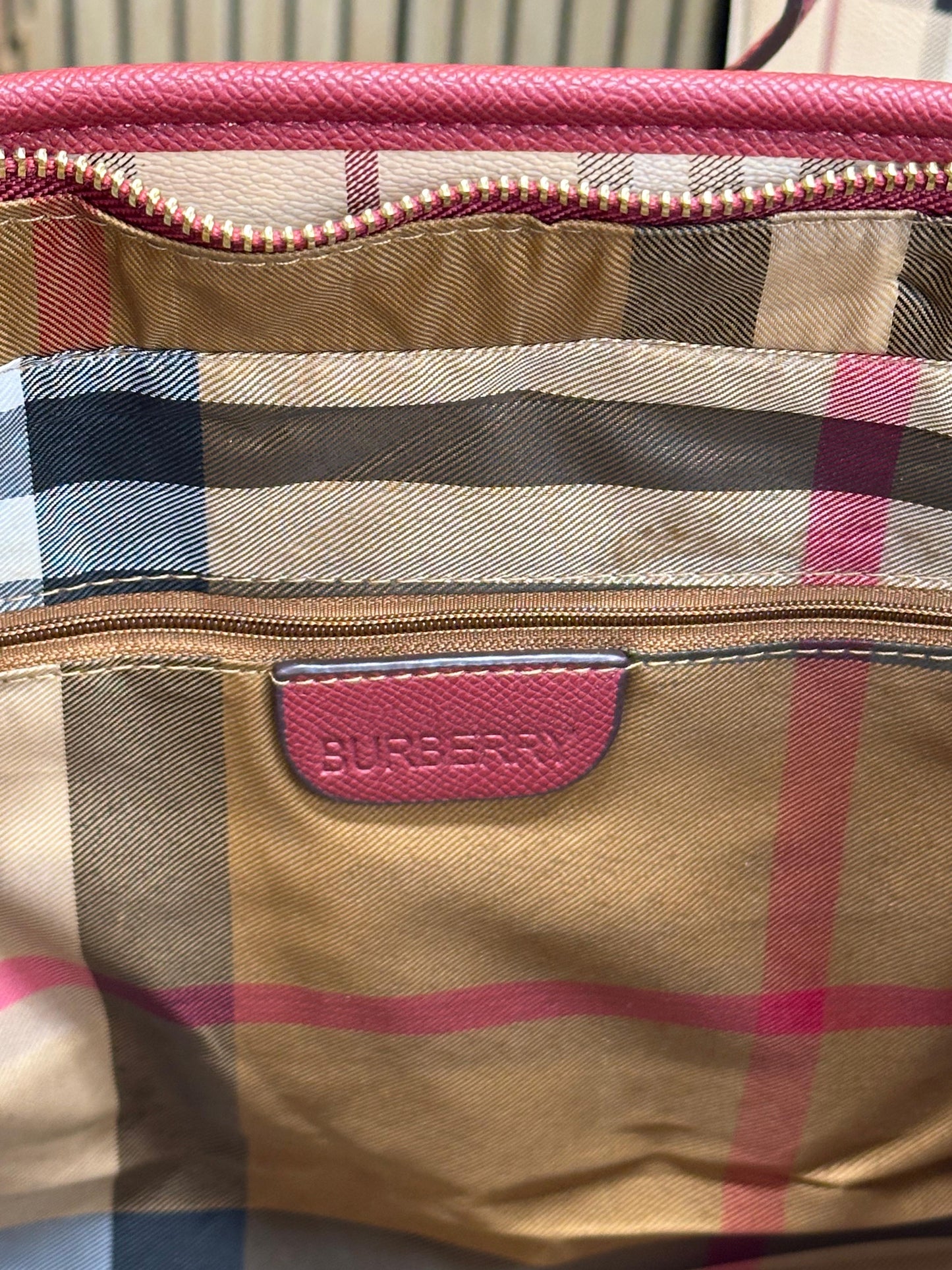 BURBEY NVA CHECK TOTE HUMAN BAG