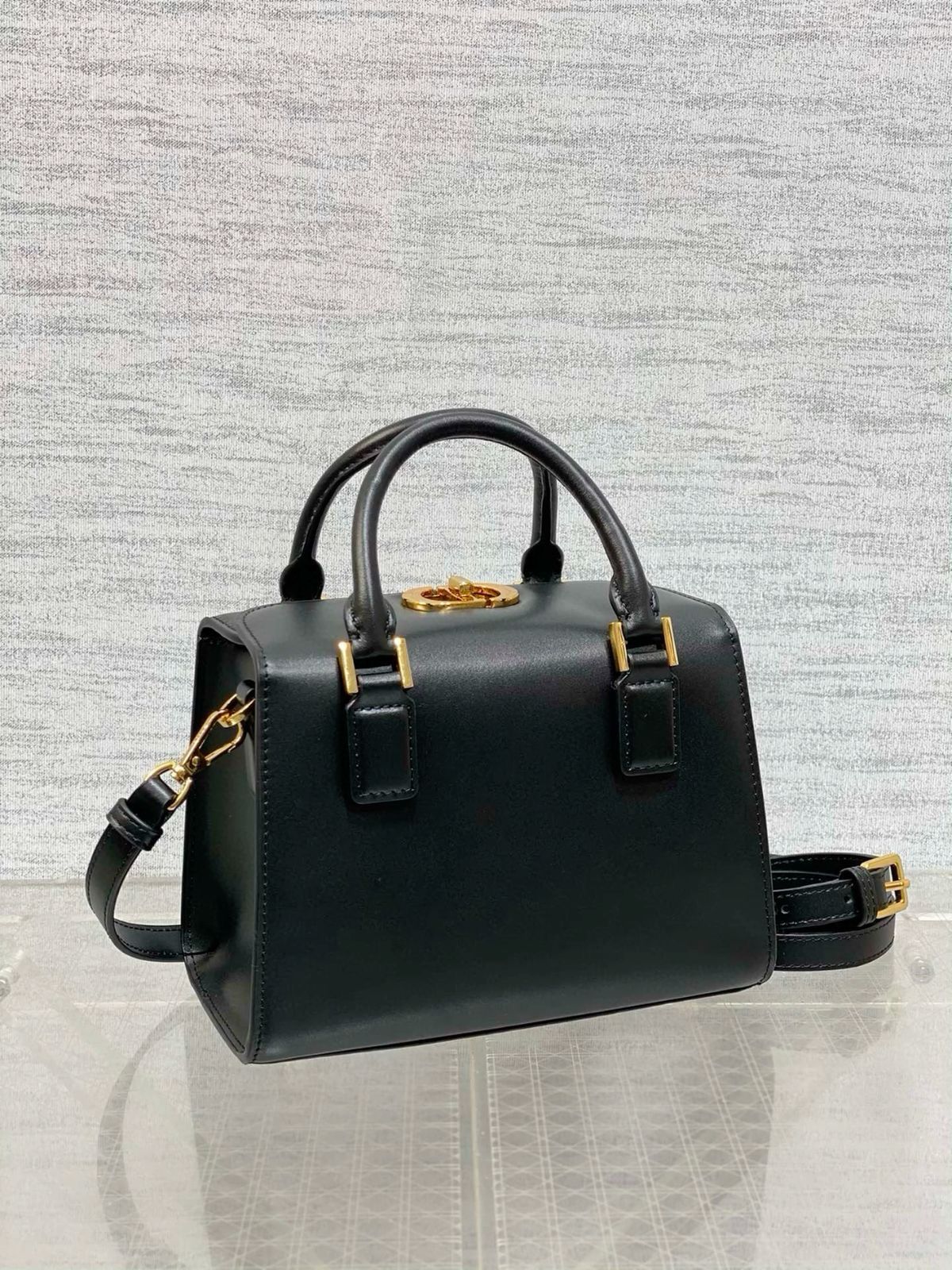 CHRISTN DIR PREMIUN DUFFLE WOMEN HAND BAG