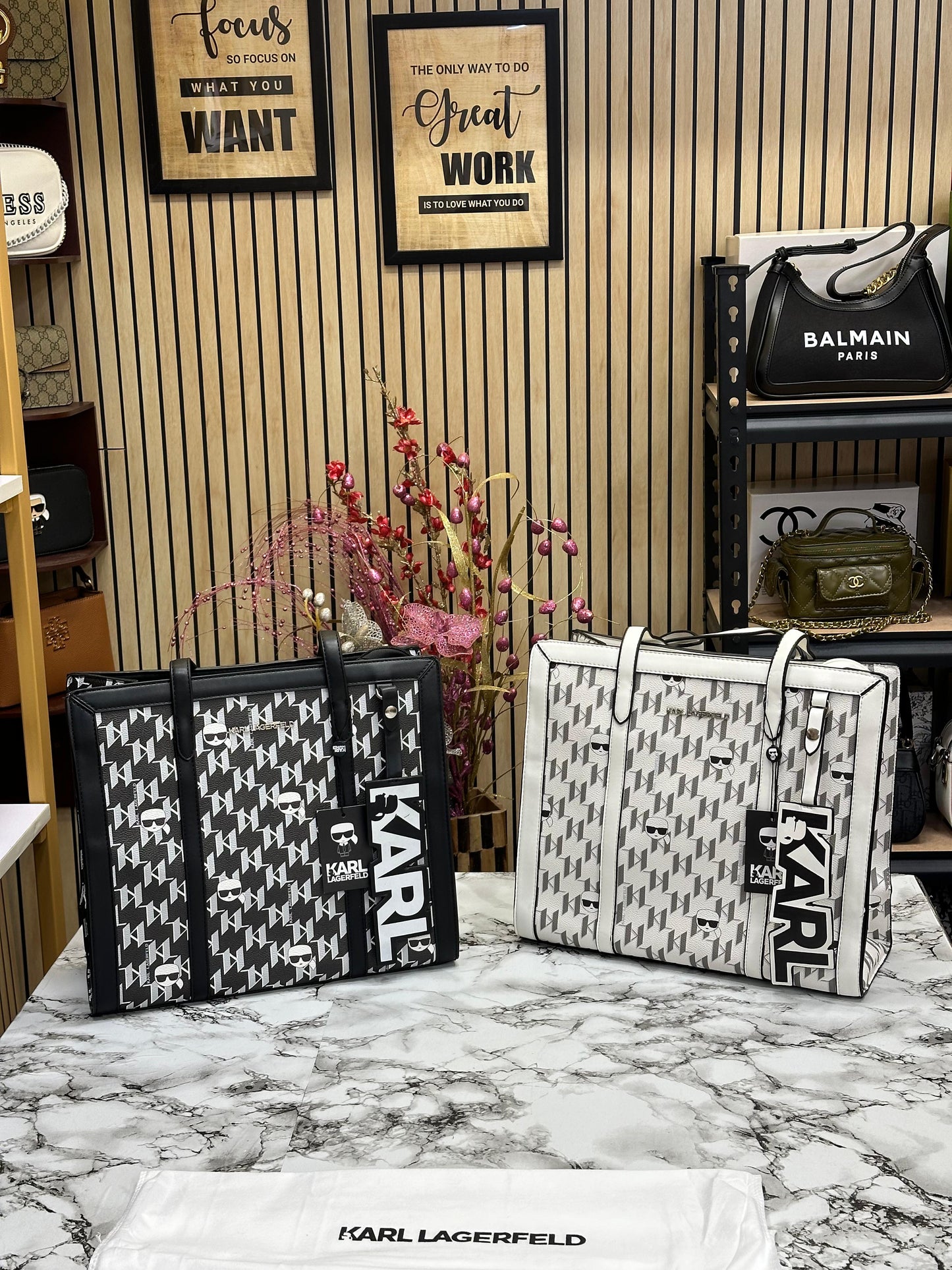 KAL LARFELD PREMIUM SIGNATURE TOTE Women BAG
