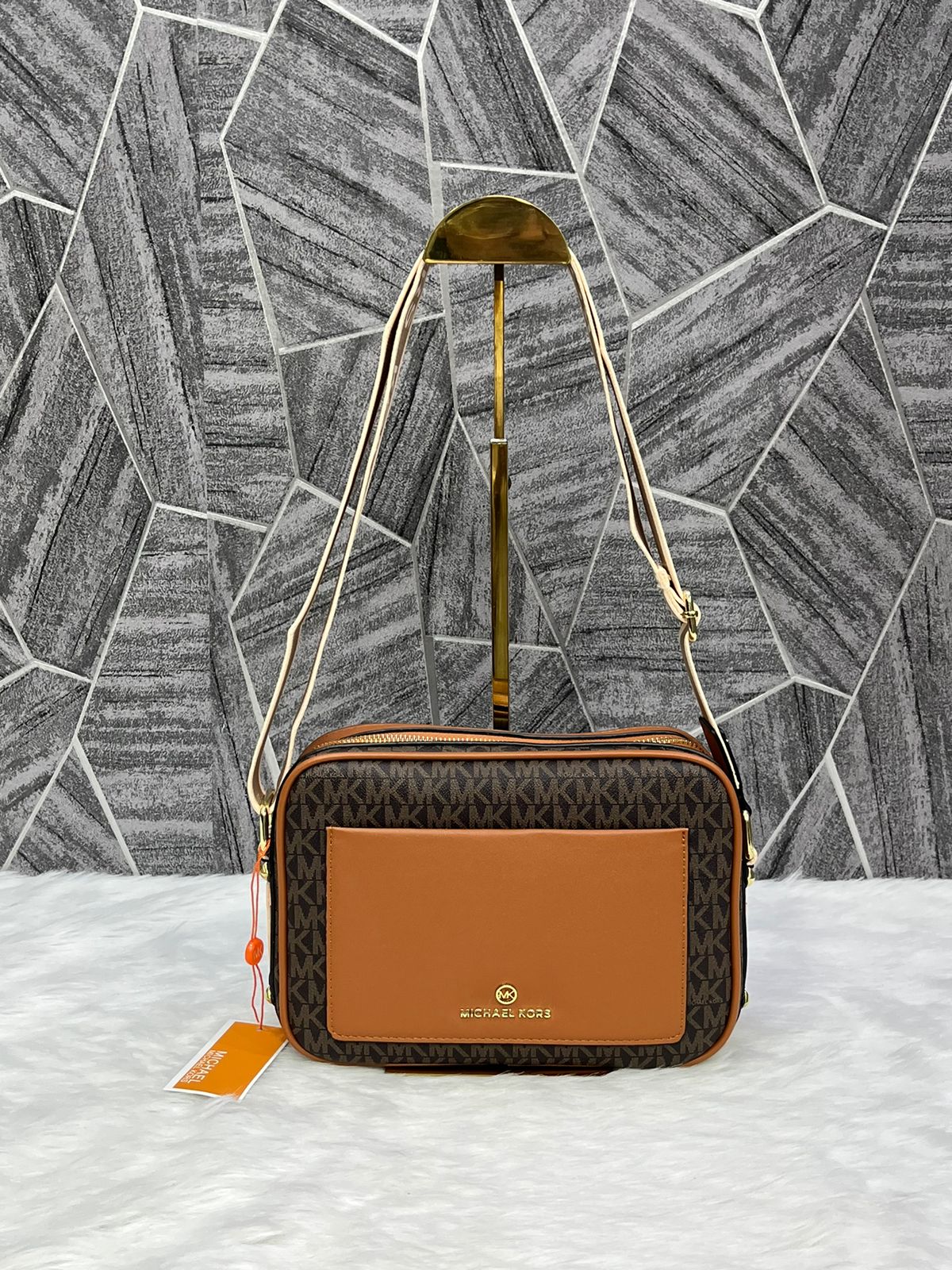 Micael Kos Maeve Camera Sling Women Bag With Dust Cover