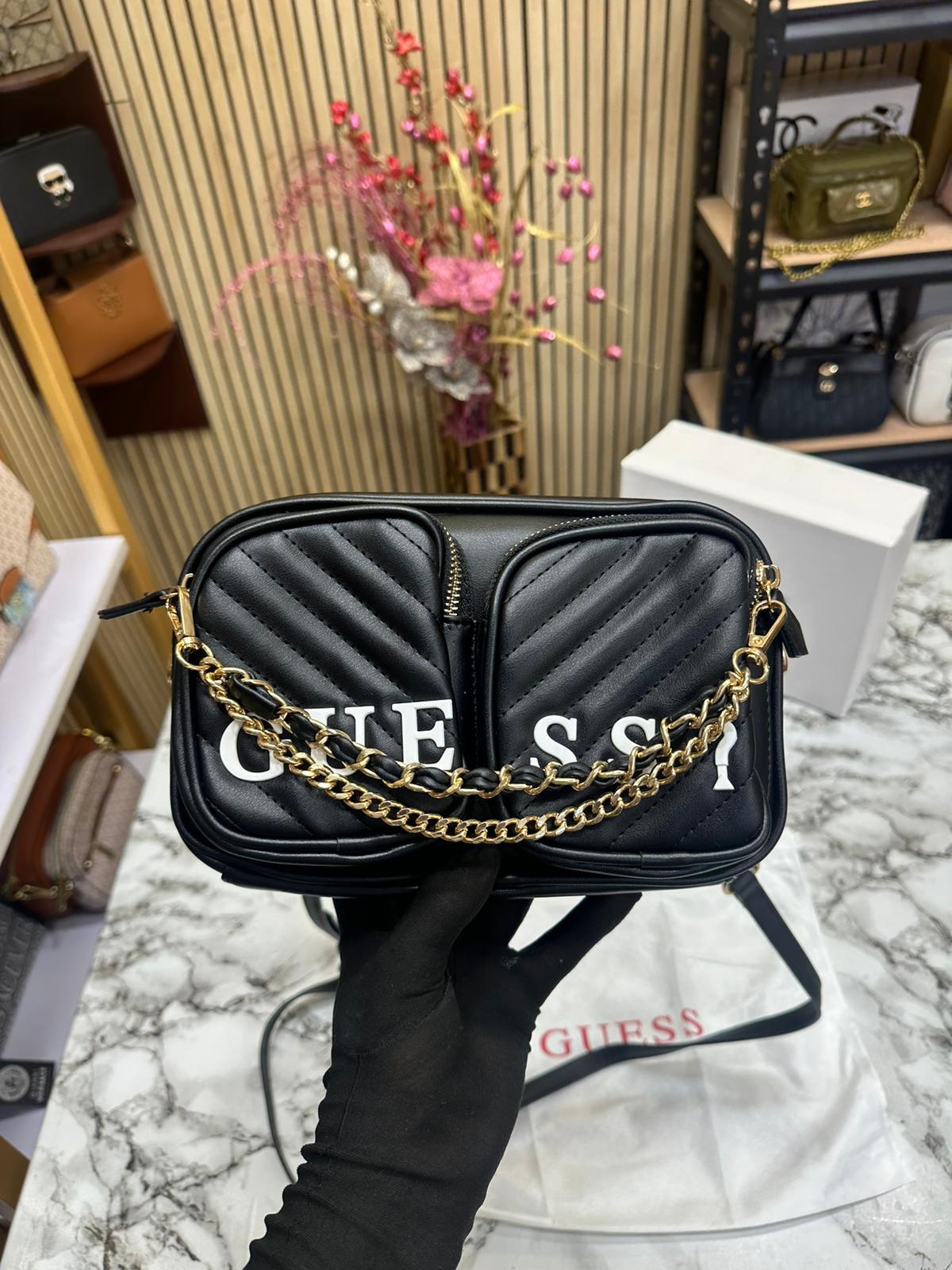 GUSS QUTED POLLY SLING Women Bag