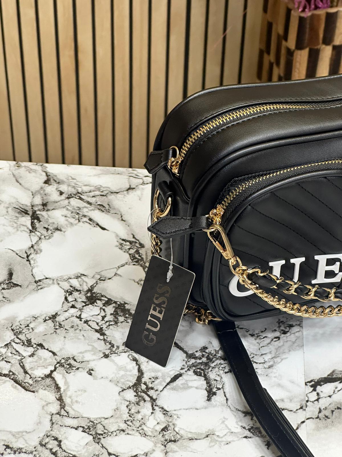 GUSS QUTED POLLY SLING Women Bag