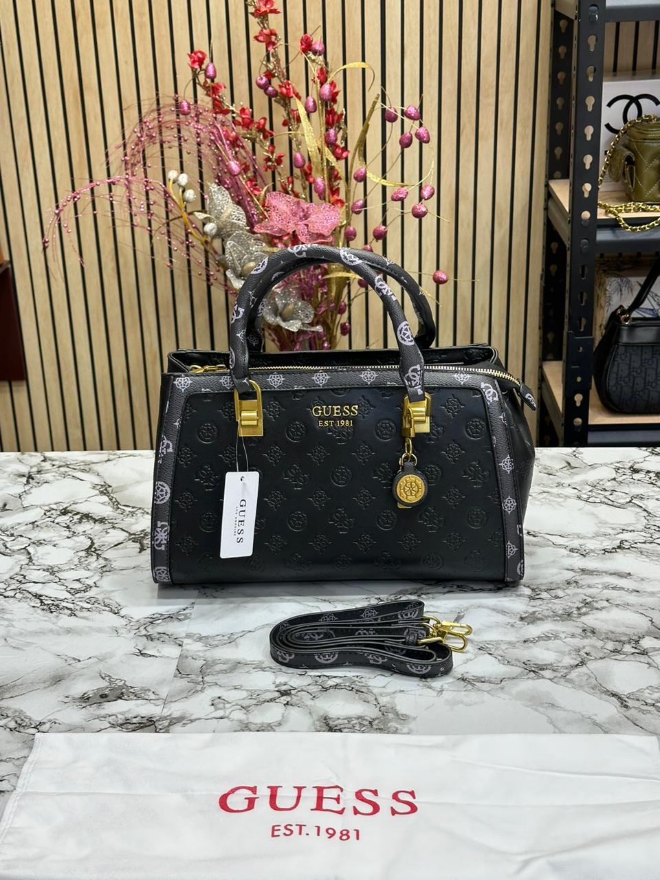 GUES WOMENS ELITE SATCEL Women Bag