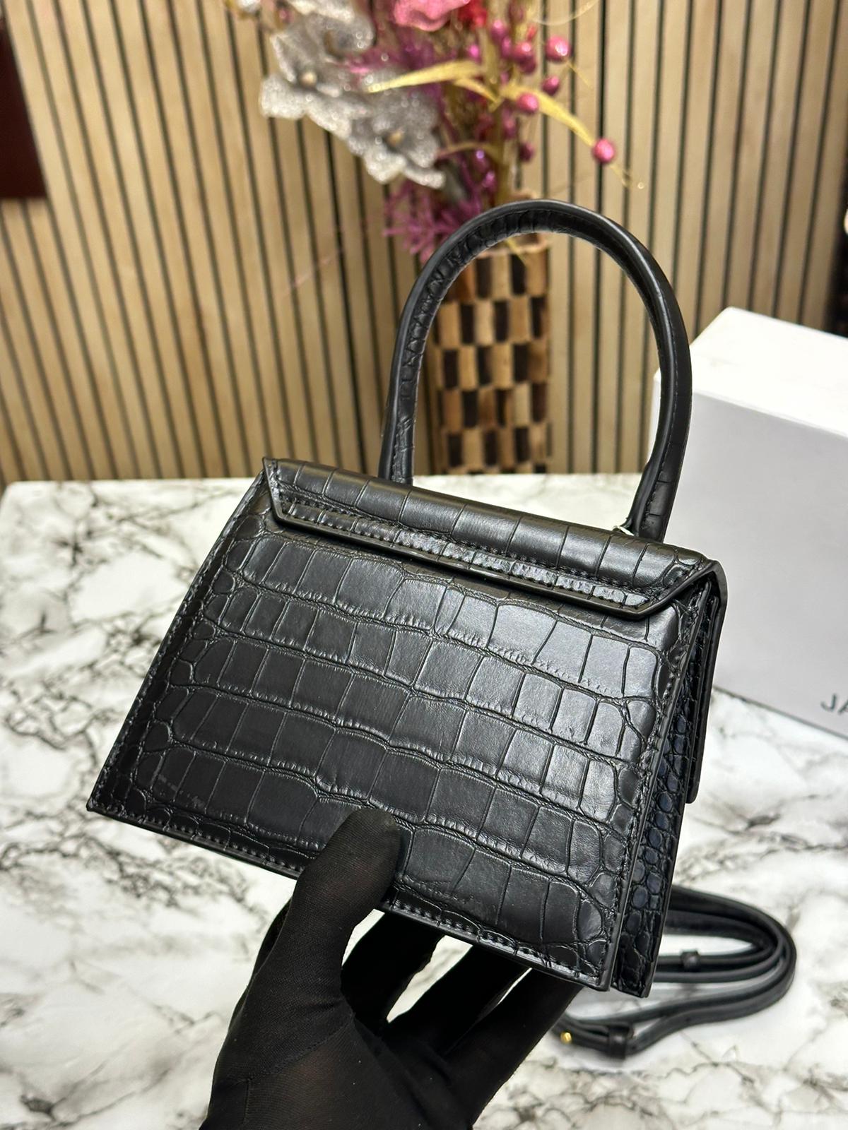 JACUEMUS LE CHQUITO CROCODILE SLING Women Bag