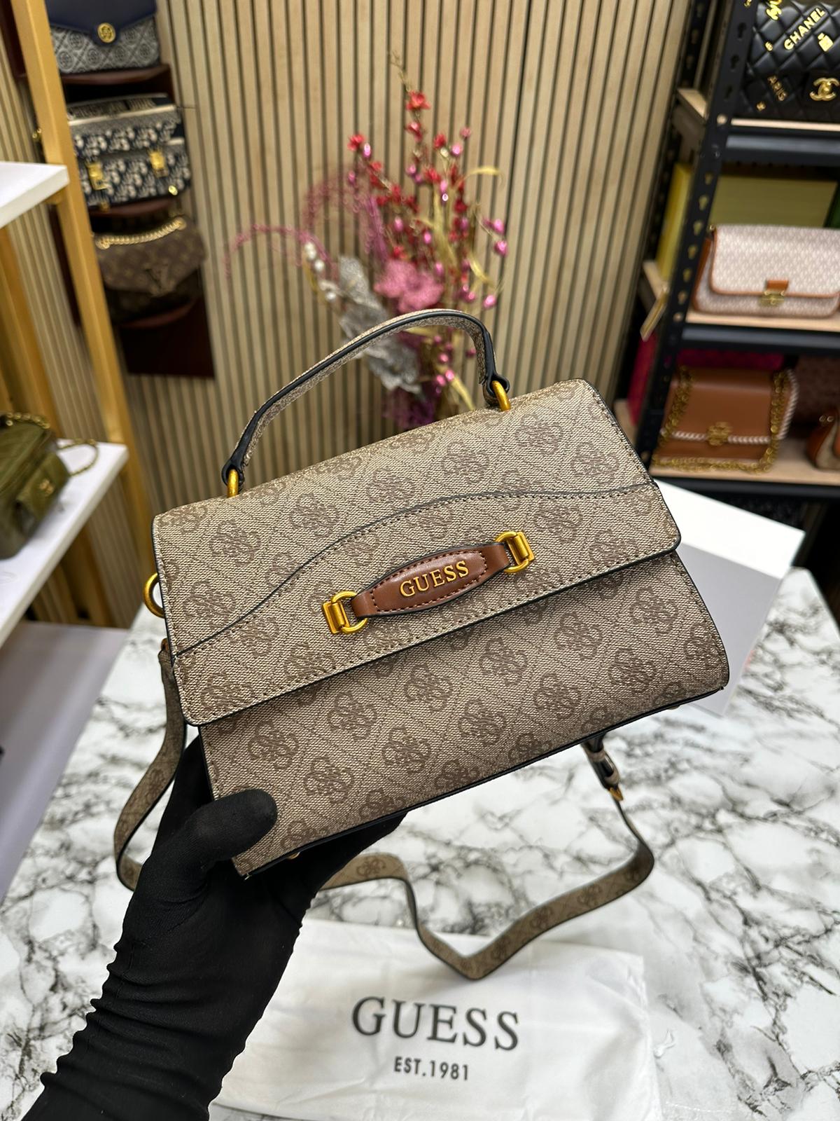 GUSS EMERA LOGO FLAP Women BAG