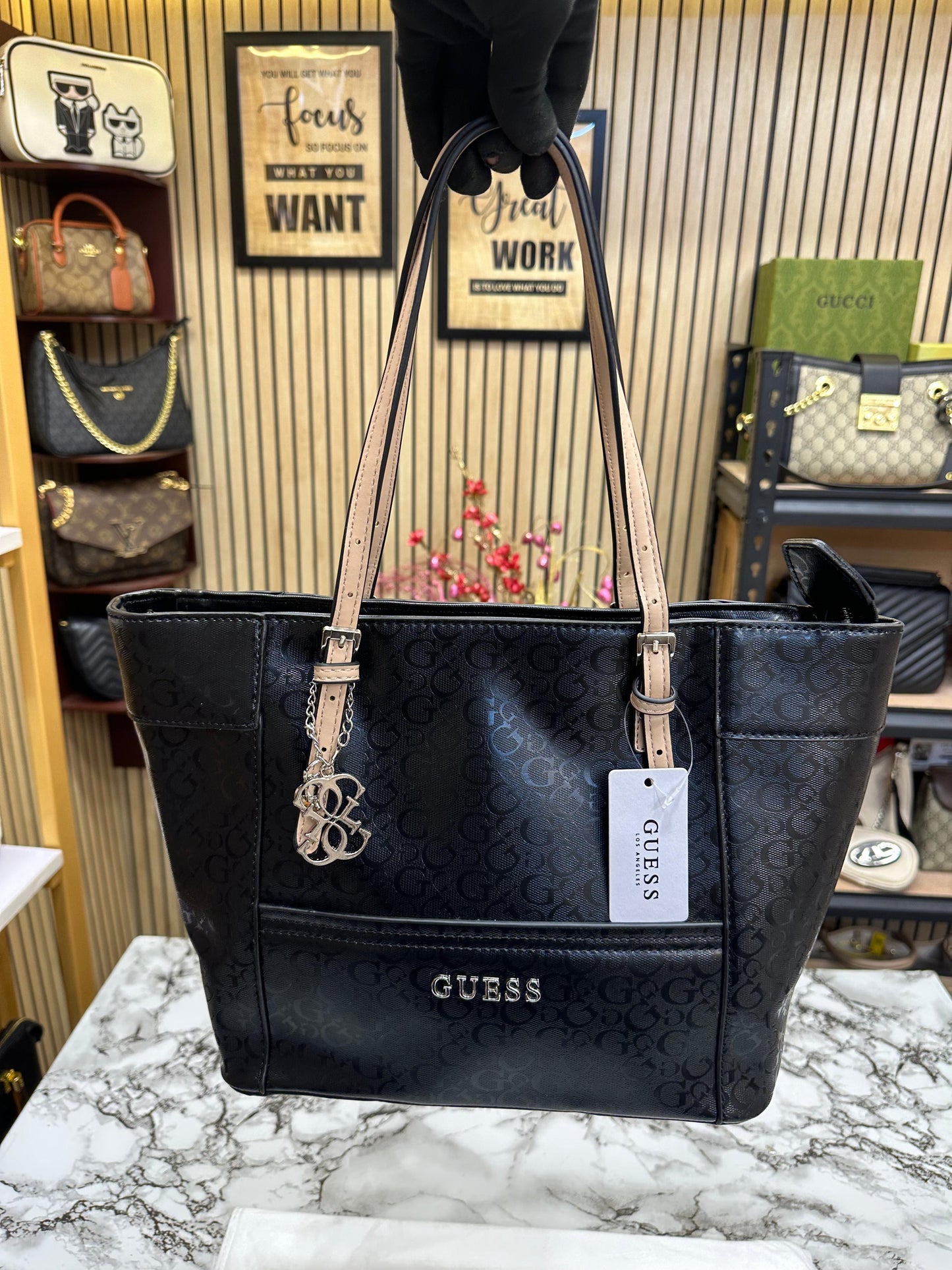 GUES VOYAGER PREMIUM SHOULDER Women Bag
