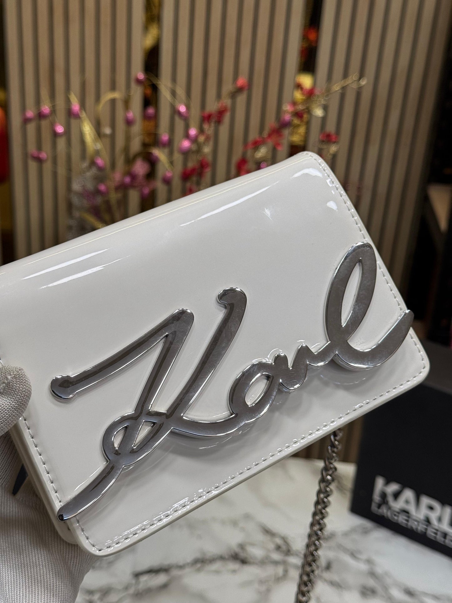 KAL LAGERFLD WOMENS K SIGNATURE GLOSSY SHOULDER WOMEN BAG