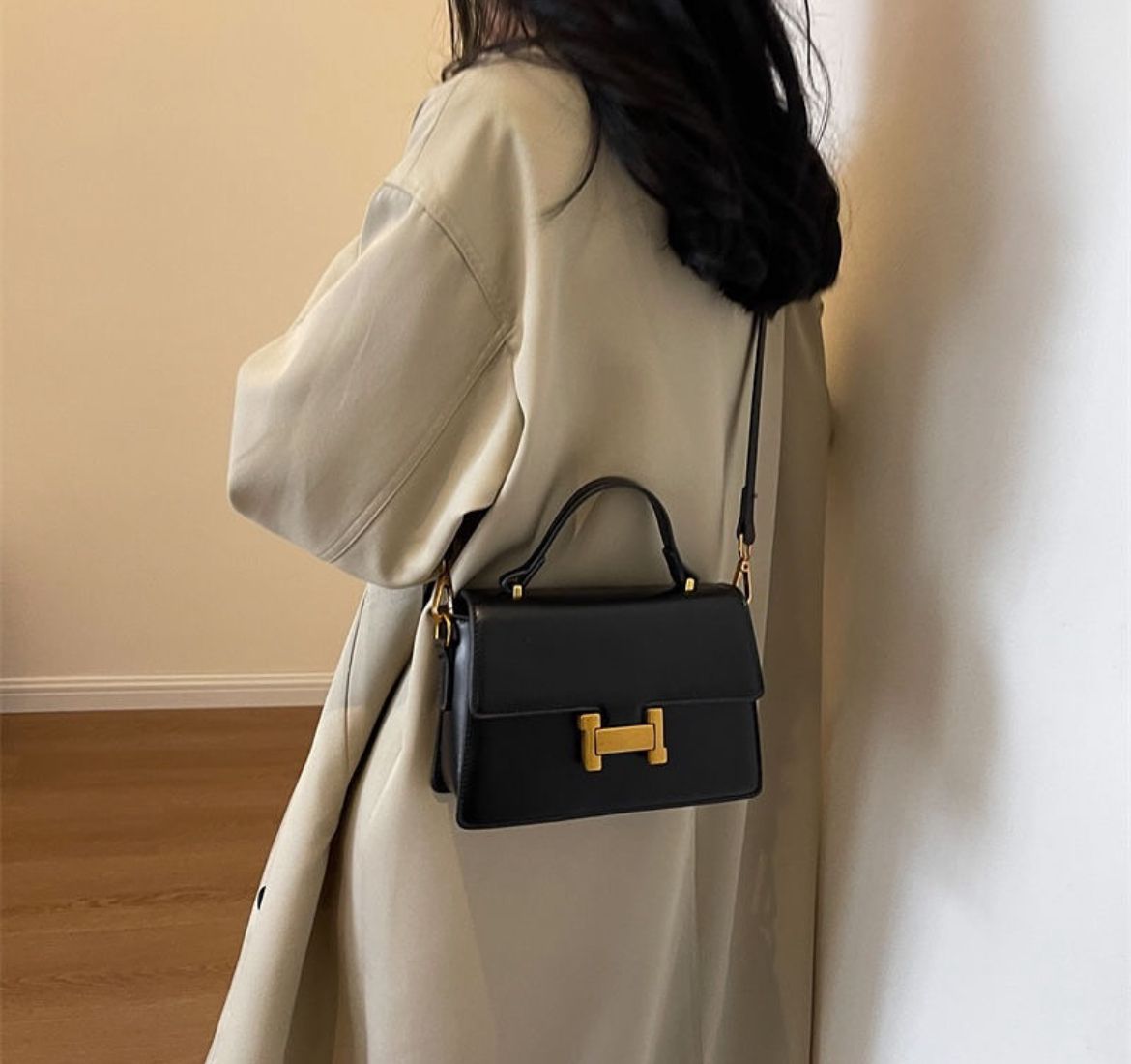 HERES TOP HANDLE FORMAL BAG WITH OG BOX Women Bag