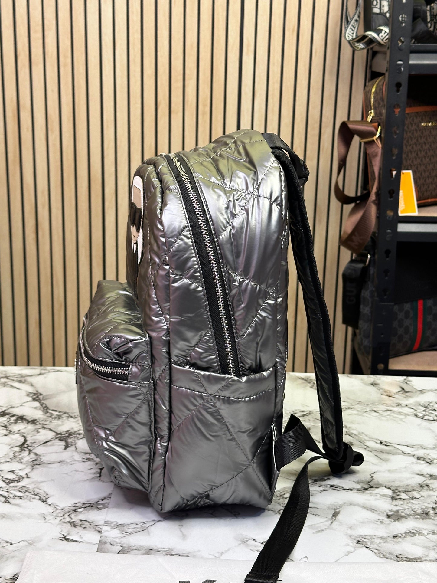 KRL LGERGELD BAGPACK OG DUST BAG