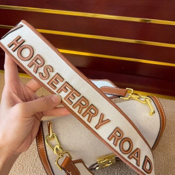 BURY HORRRY ROAD ADDITION WOMKAN HAND BAG