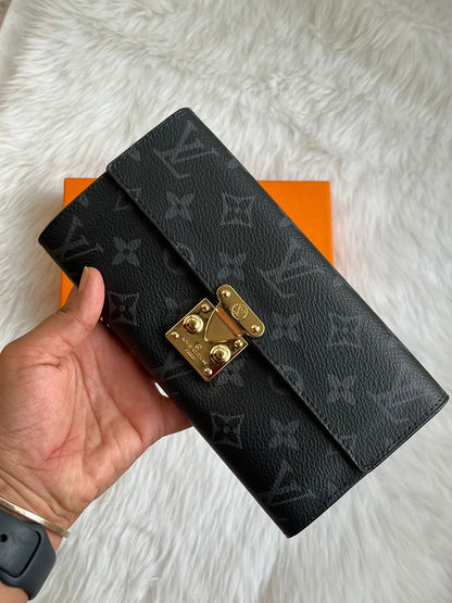 Lous Vuion 31 Metis Wallet