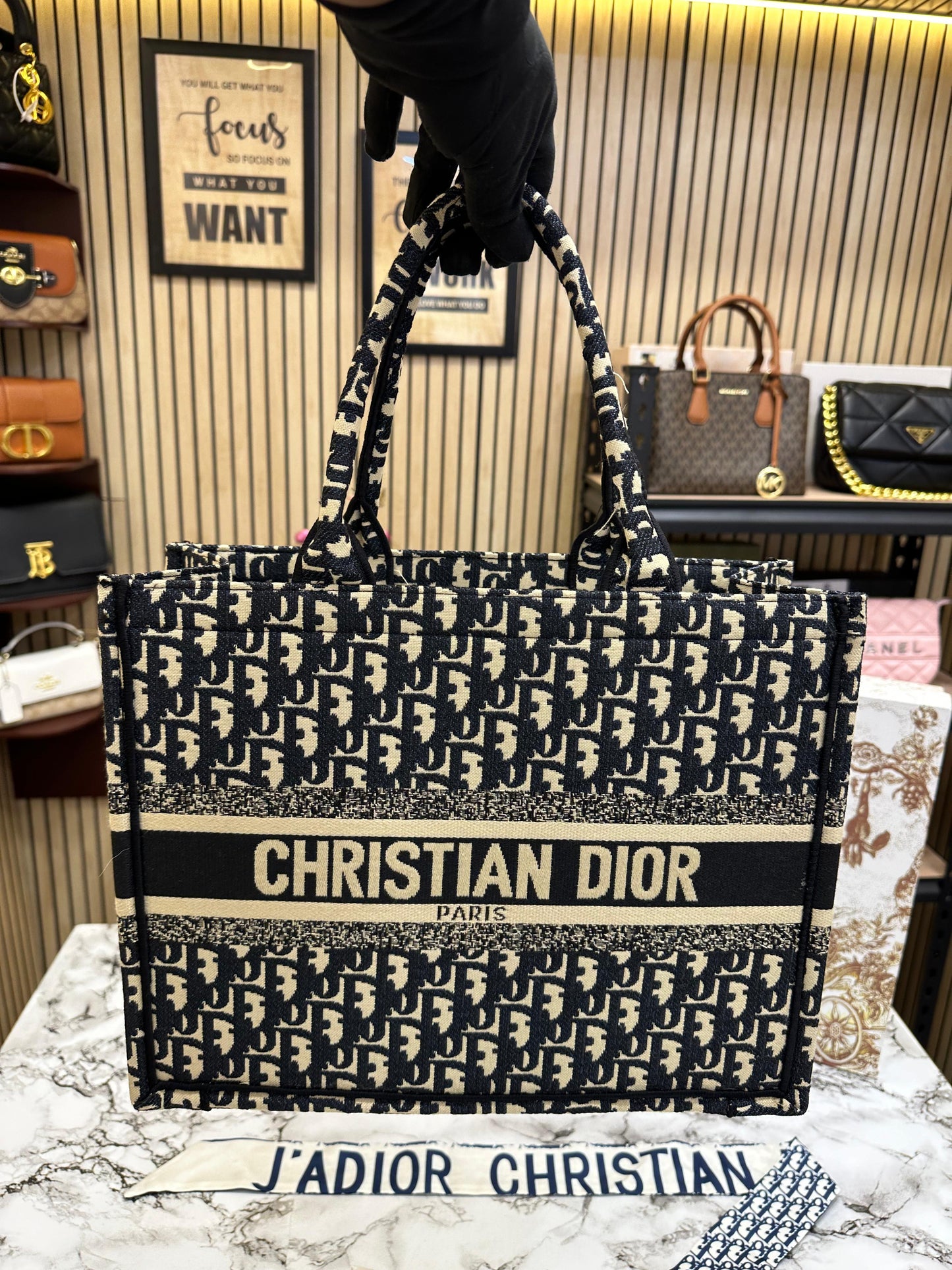 CHRTN DIR BOOK TOTE 😍🔥