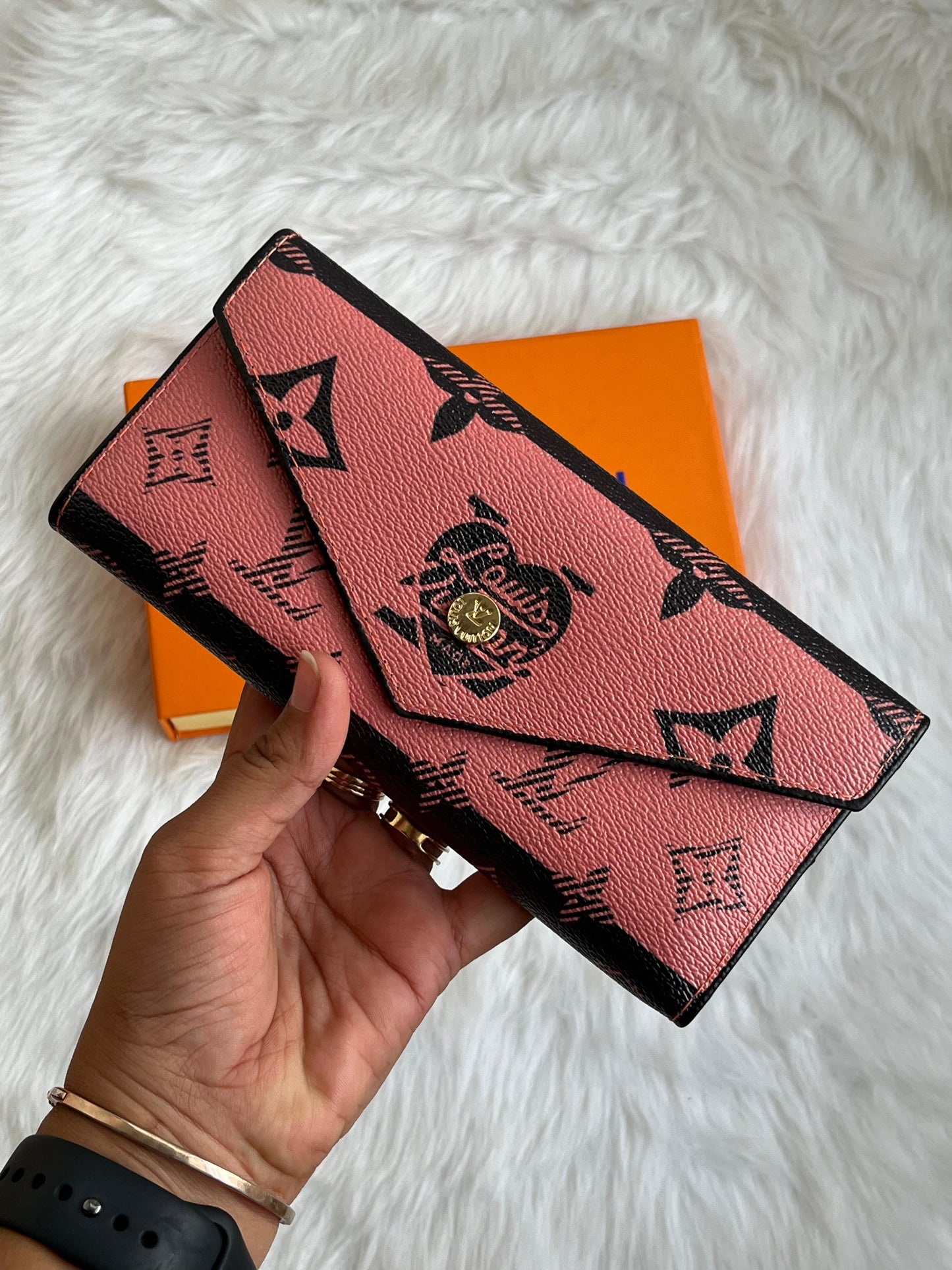 Lous Vuion Long 3 Fold Wallet