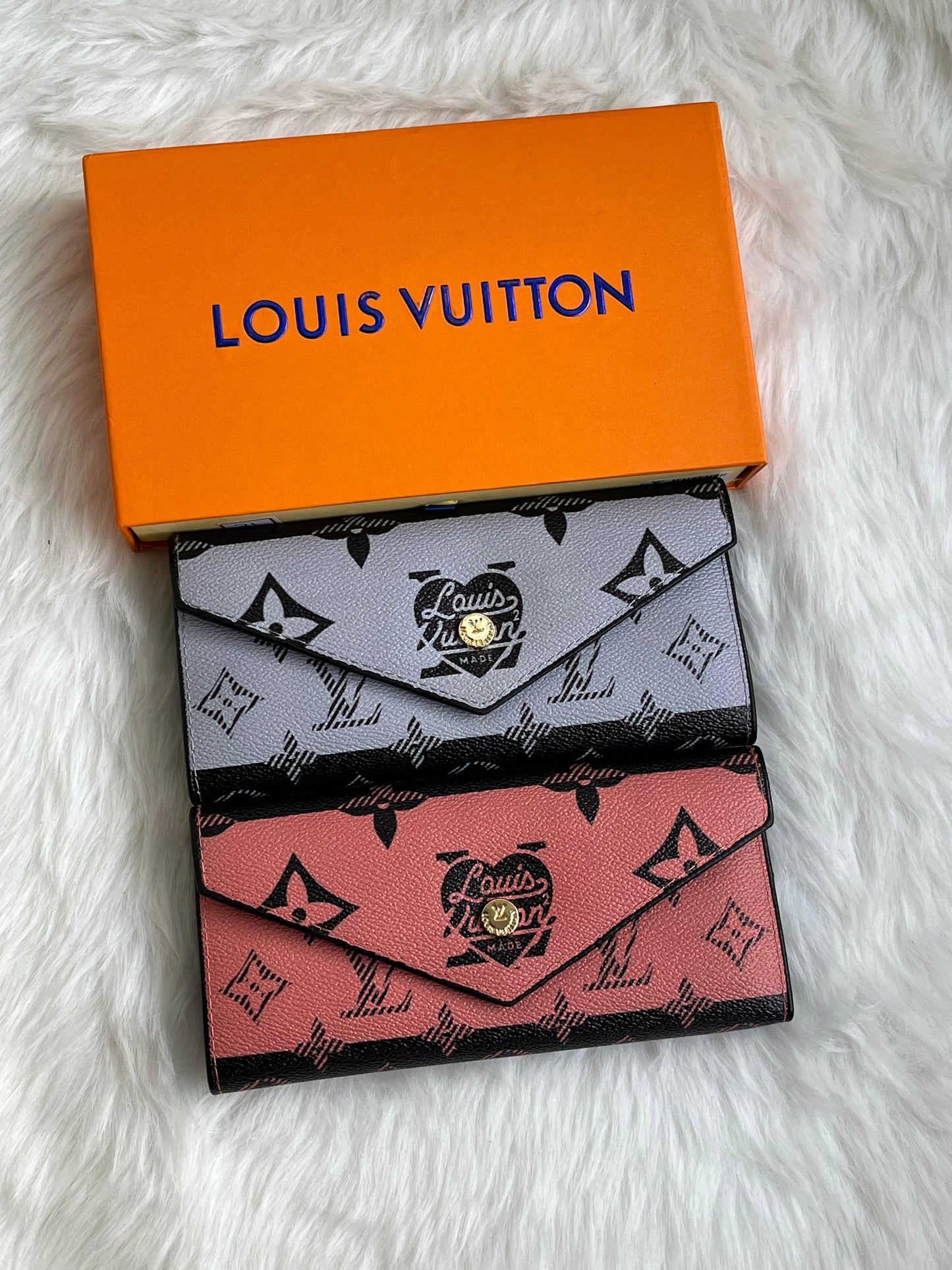 Lous Vuion Long 3 Fold Wallet