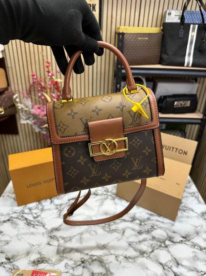 LOUS VUION DAUPHINE CAPITALE WITH OG DOUBLE BOX WOMAN HAND BAG