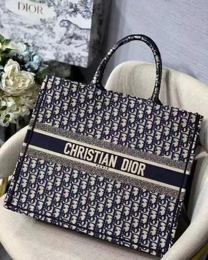 Chrisan Dir Book Tote Blue Embroidery Woman Hand Bag