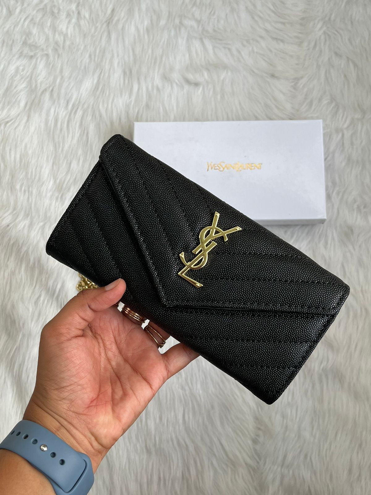 YL Chain On Women Wallet