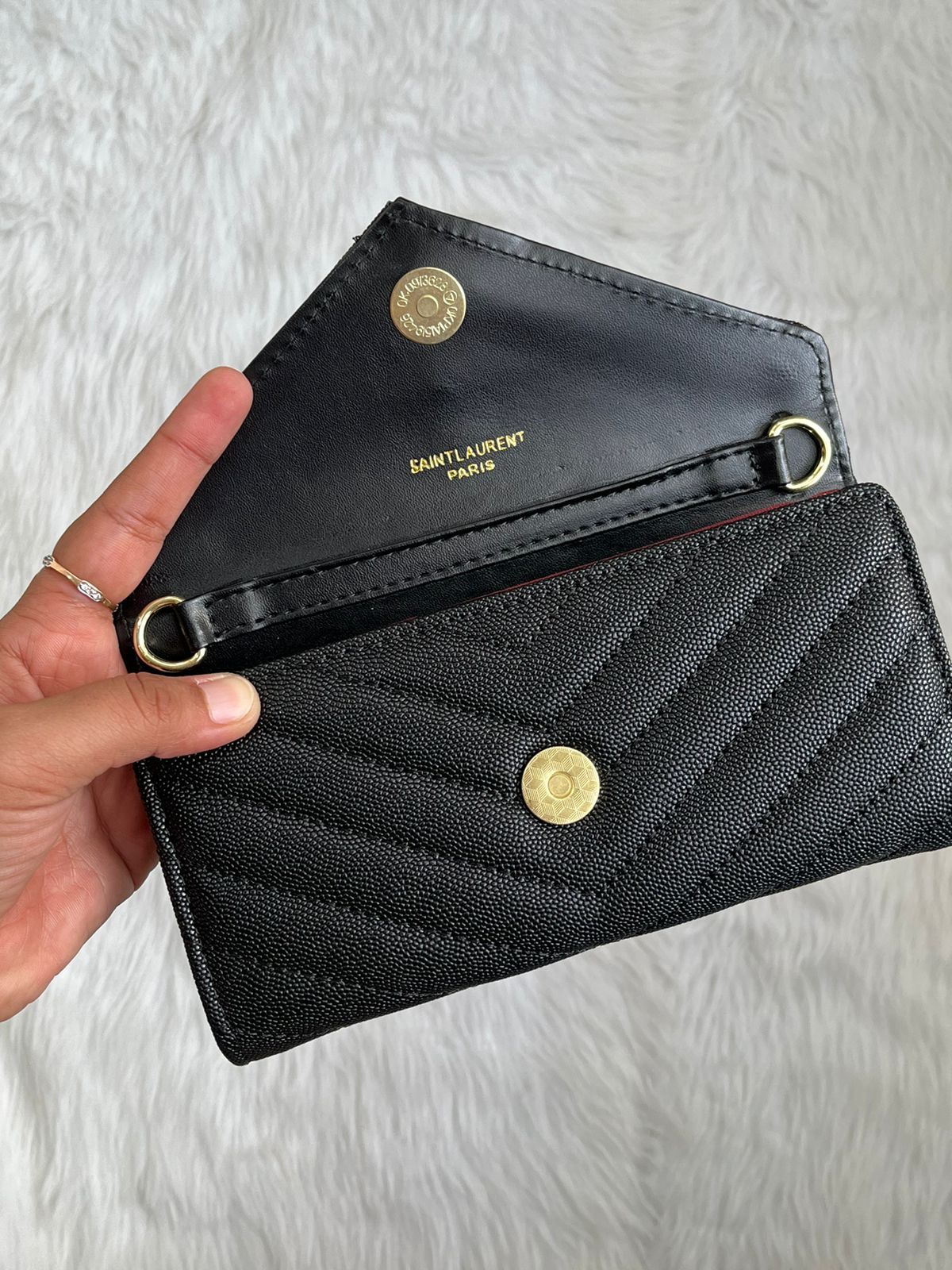 YL Chain On Women Wallet