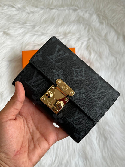 Lous Vuion Metis Mini Wallet