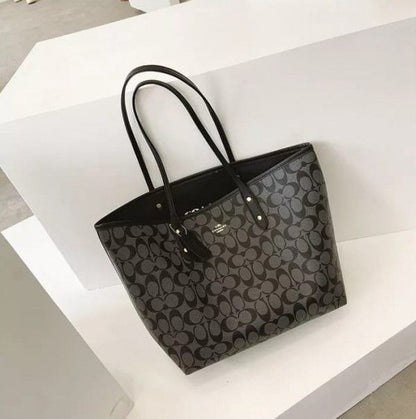 COH CIY TOTE WITH OG BOX IN HIGH END QUALITY Women Bag