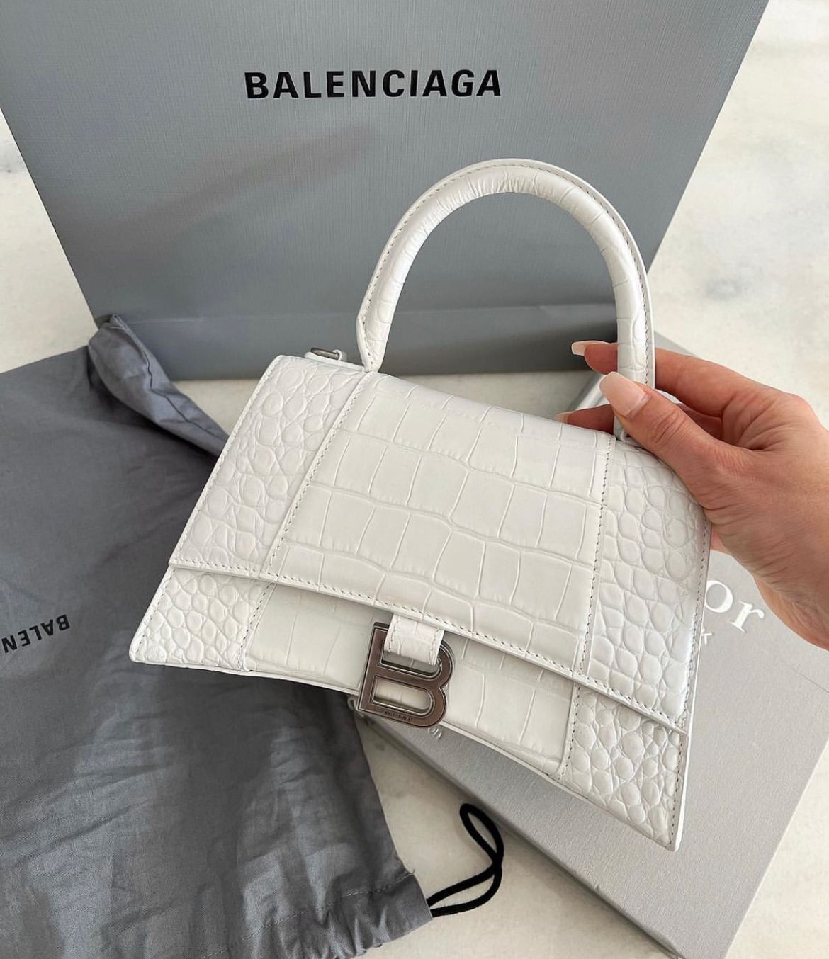 Baleniaga HourGlass White Women Bag