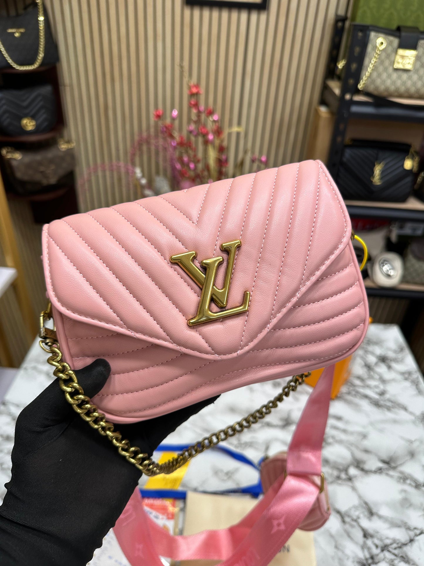 LOUS VUITON WAVE MULTI POCHETTE Women Bag