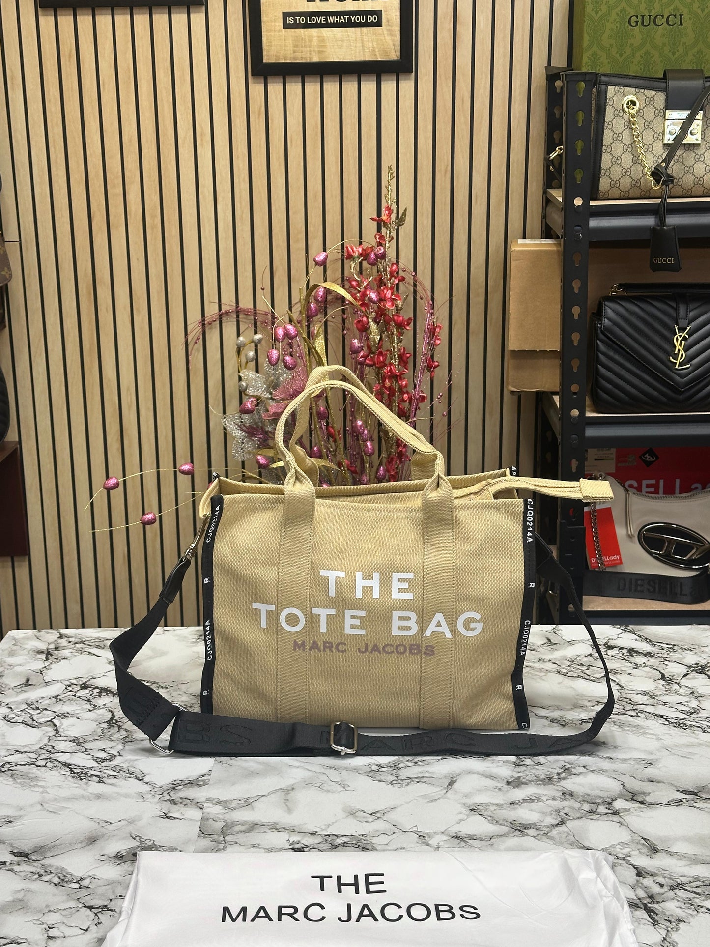 MAC JACBS THE TOTE BAG PREMIUM CANVAS Women Bag