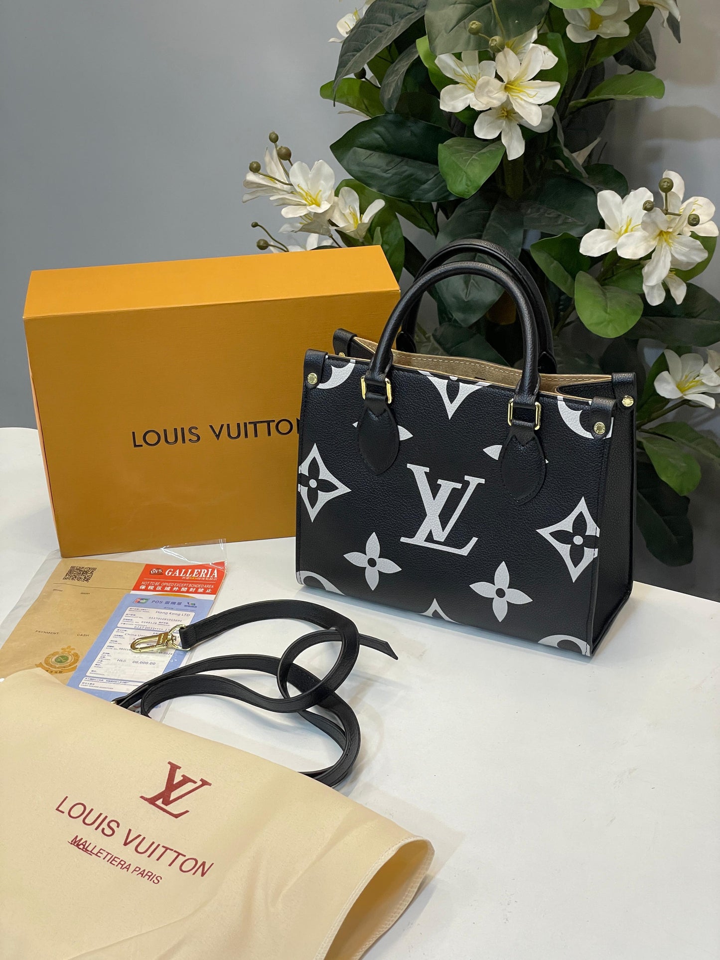 LOUS VUITTON ON THE GO SMALL WITH OG BOX Women Bag