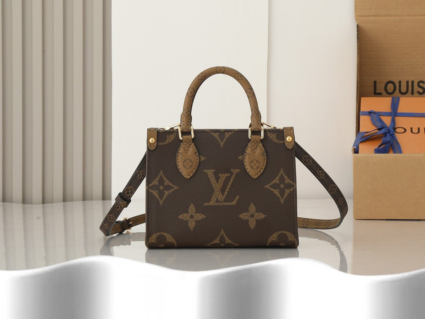 Lous Vuiton On The Go Small PM Women Bag