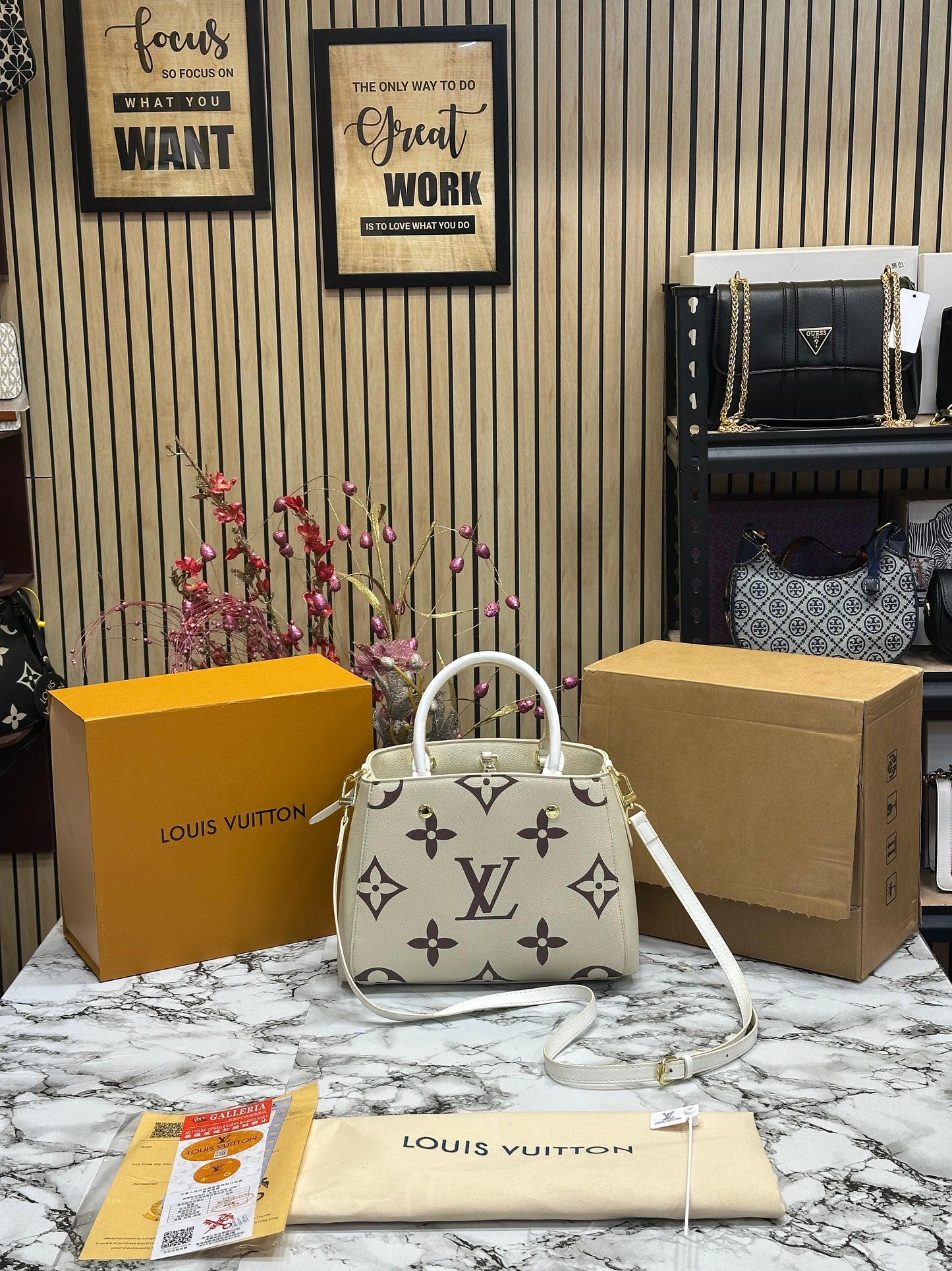 LOUS VUITON MONTAIGNE MM HANDBAG WITH OG DOUBLE BOX AND DUST Women BAG