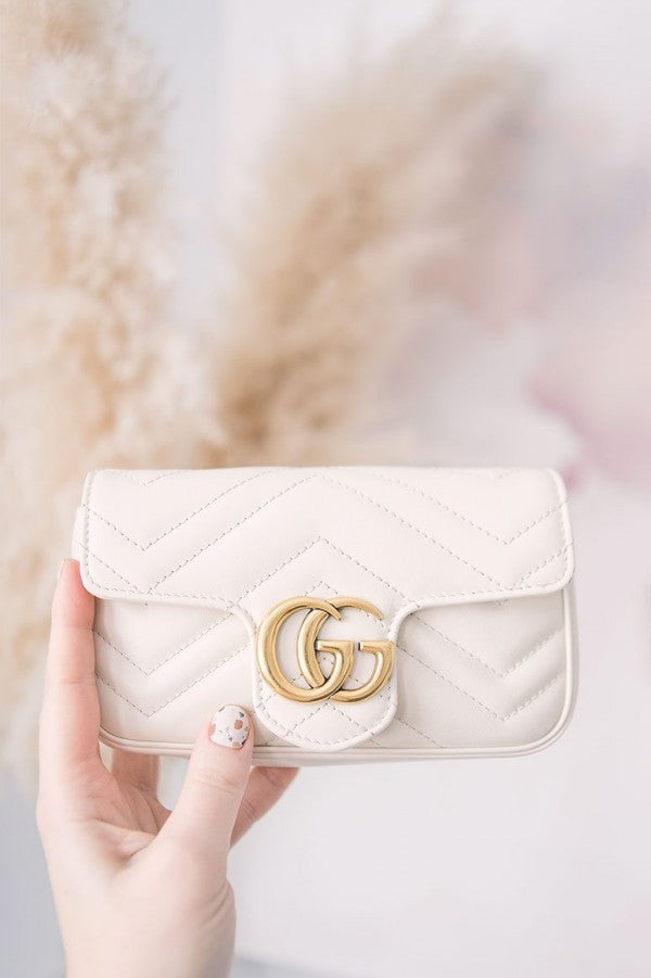 Guci GG Marmont Mini Matelasse Shoulder Bag With OG Box & Dust Bag (White - 907) Women BAG