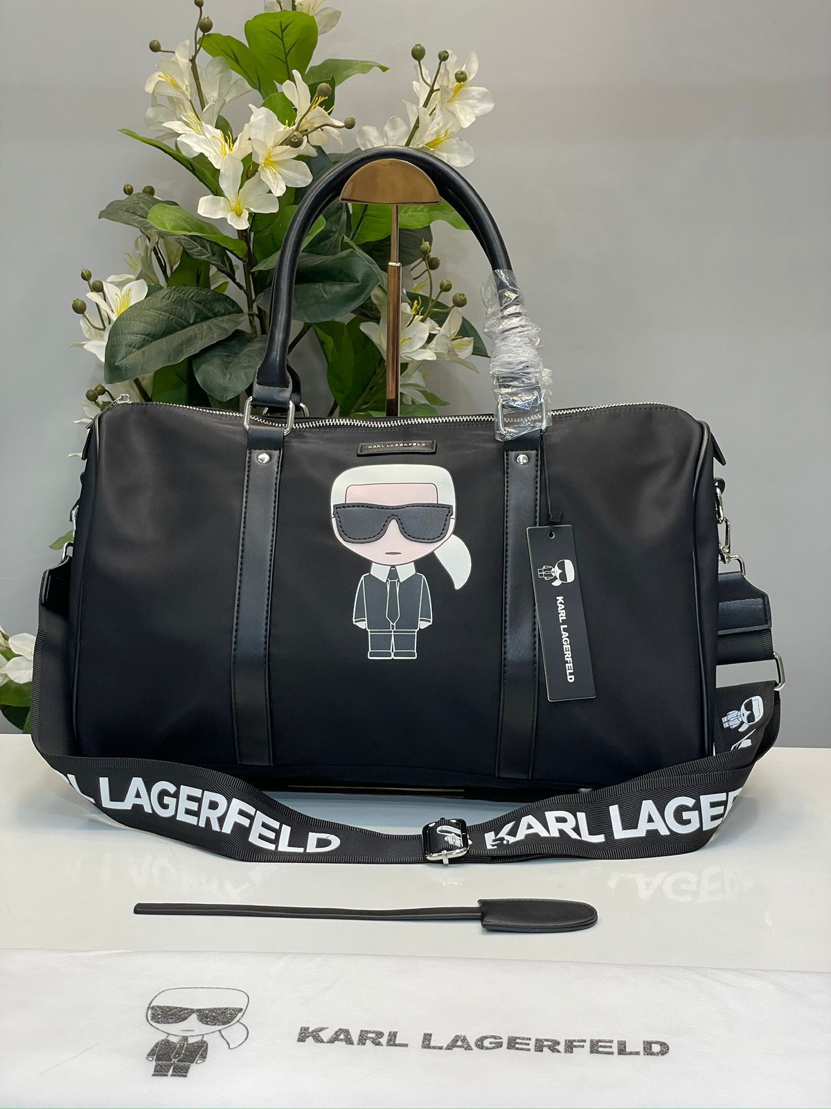 KAL DUFLE CUM GYM BAG WITH DUST Women Bag