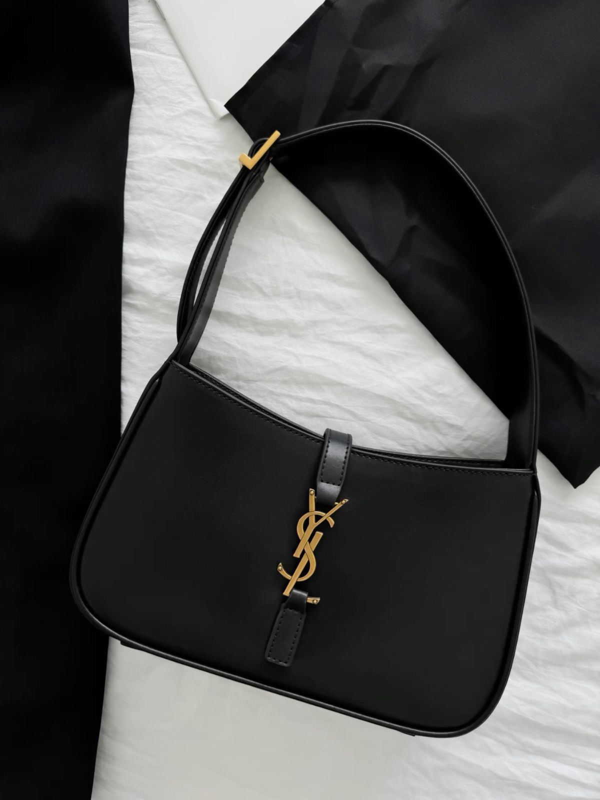 YL Hobo Black Gold Women BAG