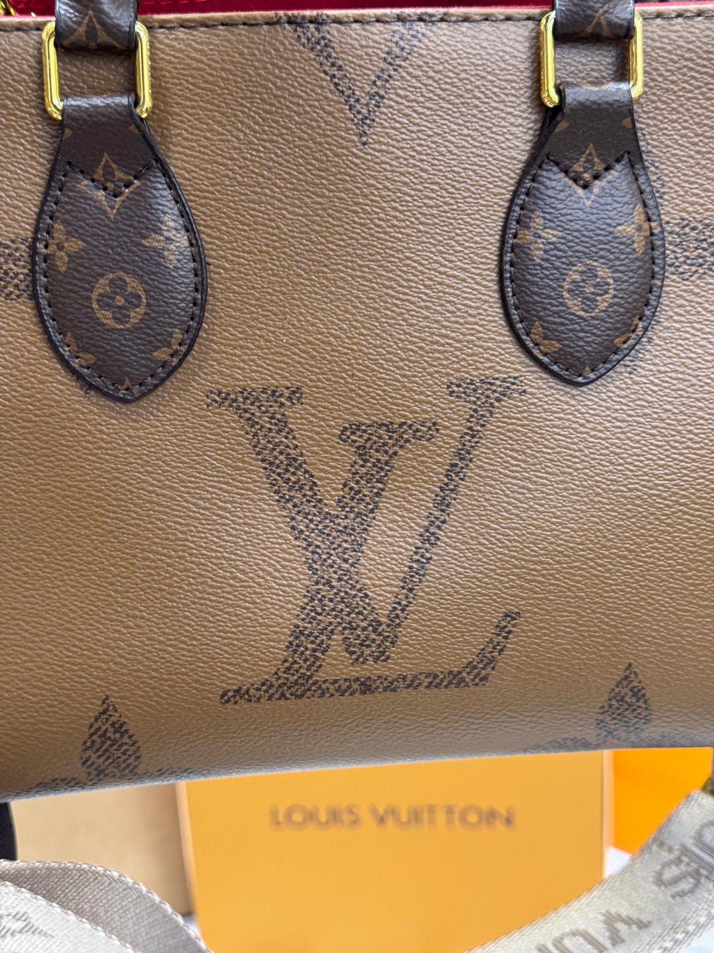 LOIS VUITON MINI ONTHEGO PREMIUM WITH SLING & COIN POUCH WITH OG DOUBLE BOX AND CARRY Women BAG