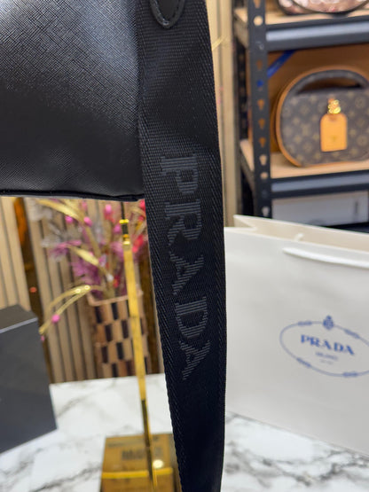 PRDA RE-EDITION PREMIUM SHOULDER Women Bag